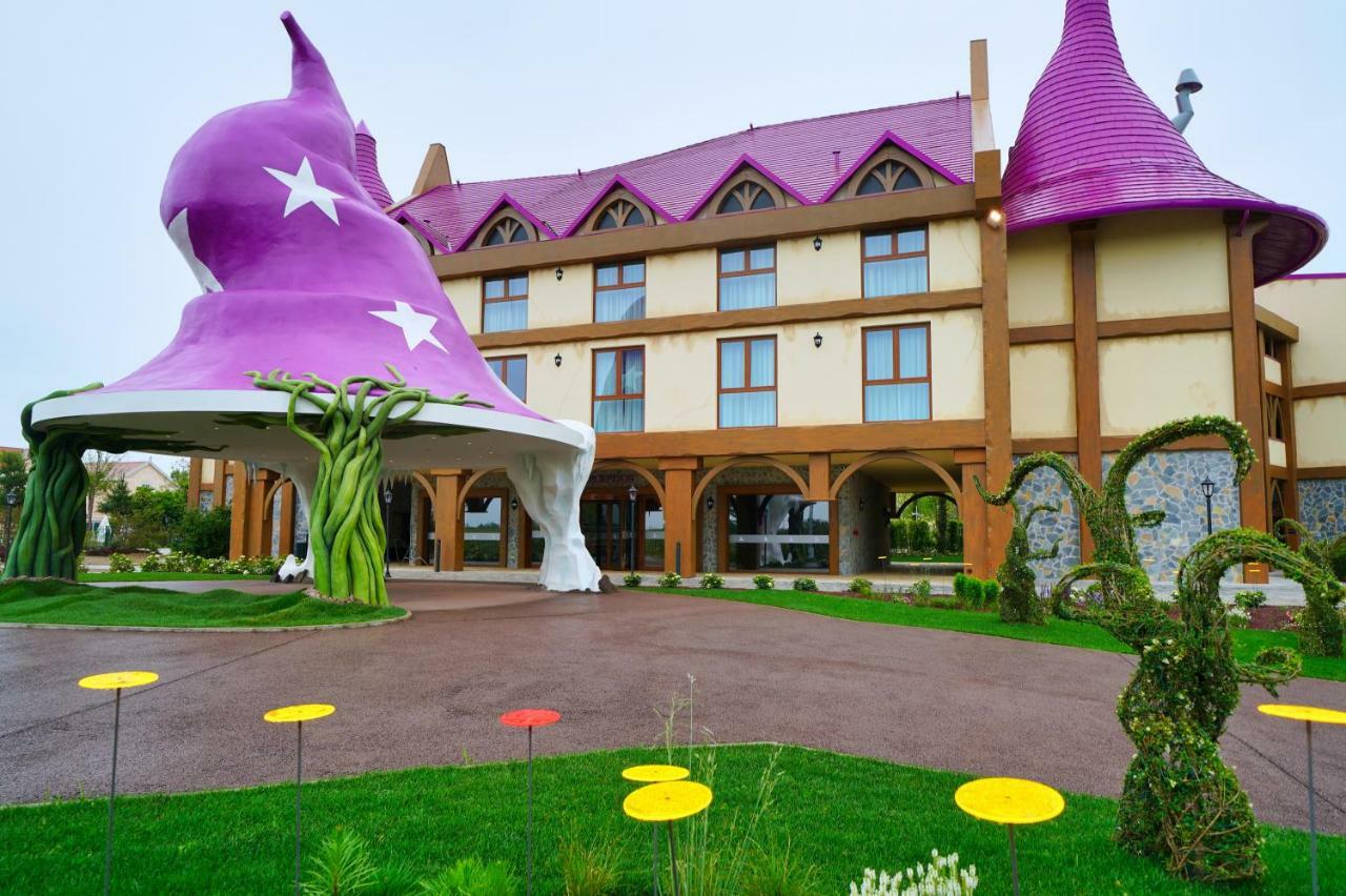 Gardaland Magic Hotel Castelnuovo del Garda Bagian luar foto